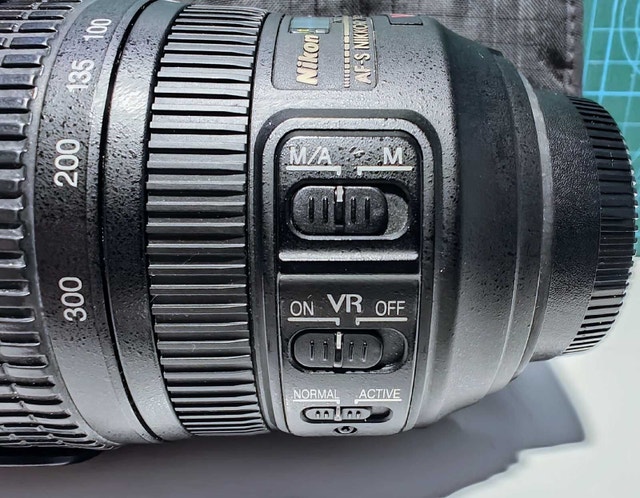 Nikon 70-300 AF-S f/4.5-5.6 G VR + 4 Filters - photo 3