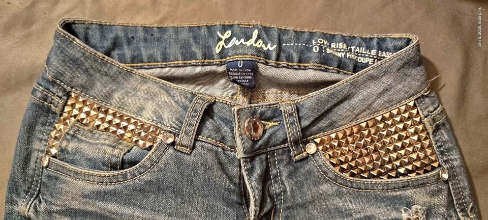 LOW RISE SKINNY FIT JEANS (LONDON)