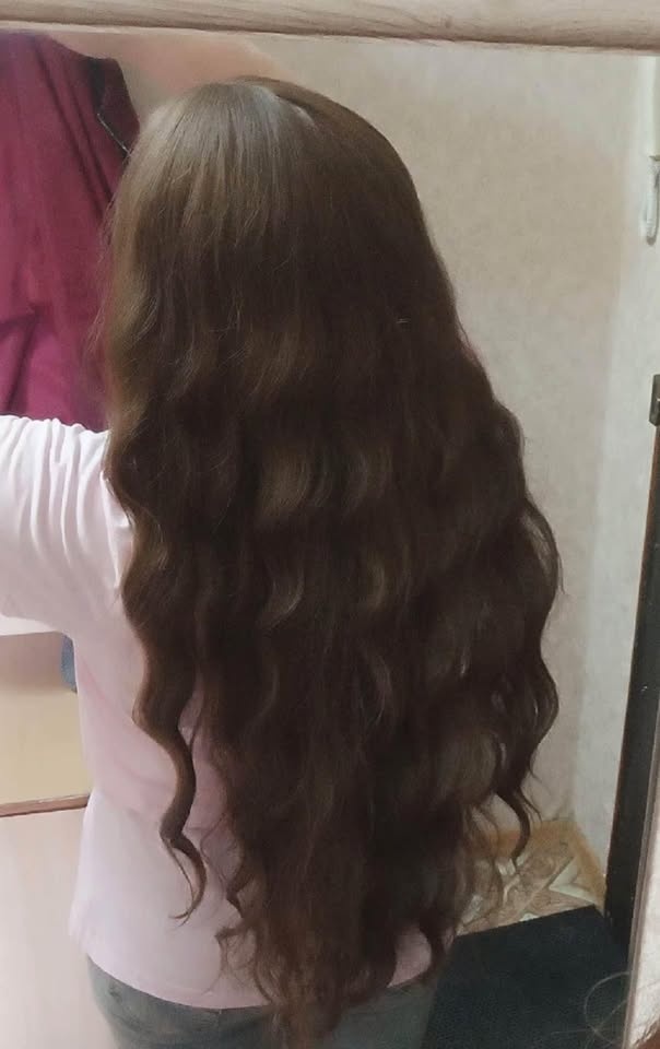 Dark brown long curly synthetic wig - photo 3