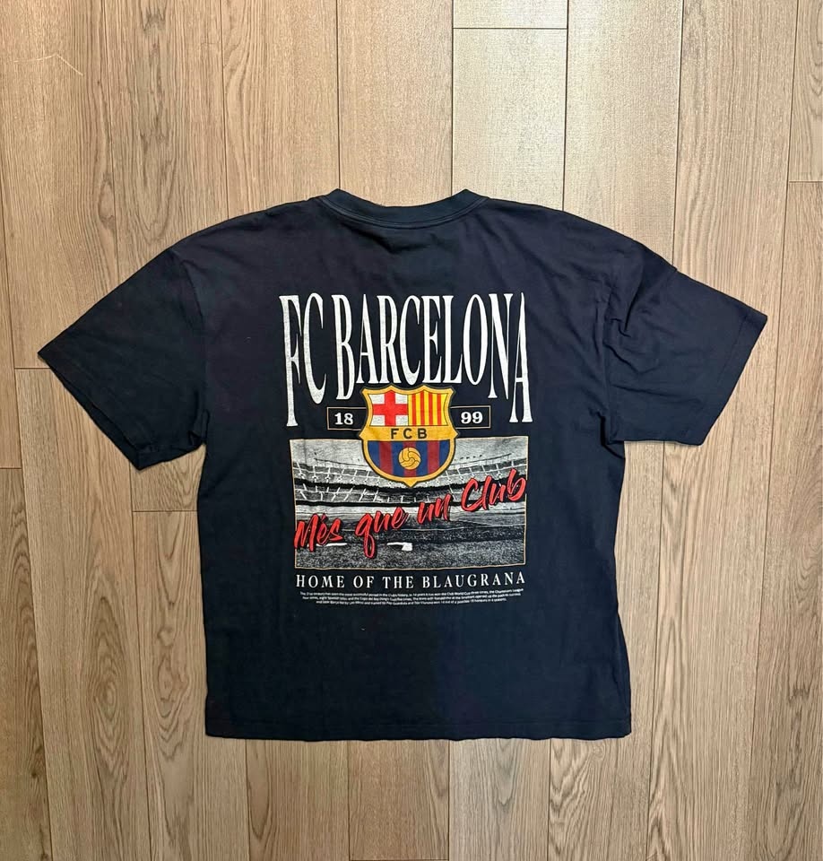 FC Barcelona Graphic Tee Size Large