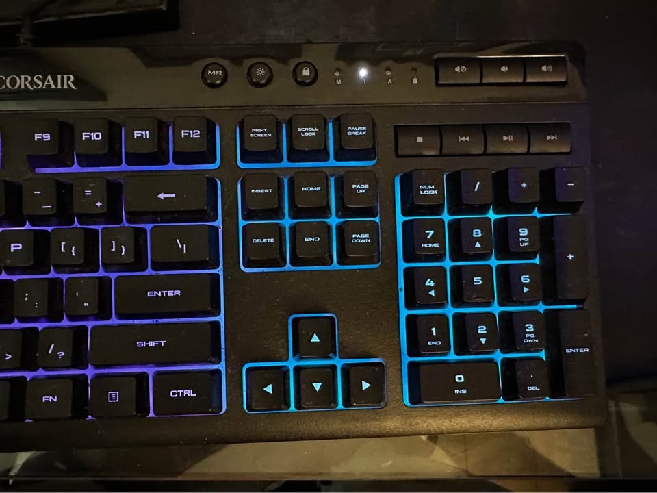 Gaming Keyboard with RGB - Corsair - photo 4