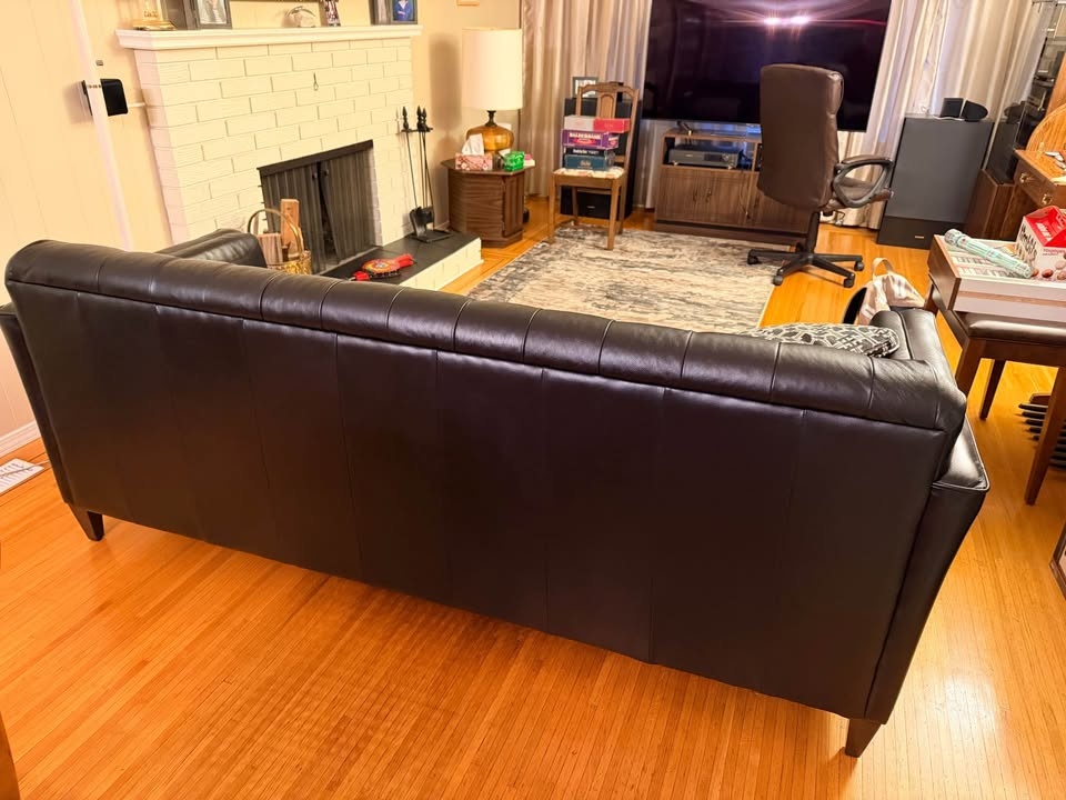 Lazyboy 3 seater leather couch perfect condition - photo 3