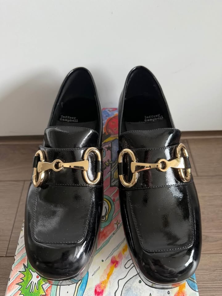 Women’s Patent Leather Loafers by Jeffrey Campbell size 8.5 - photo 4