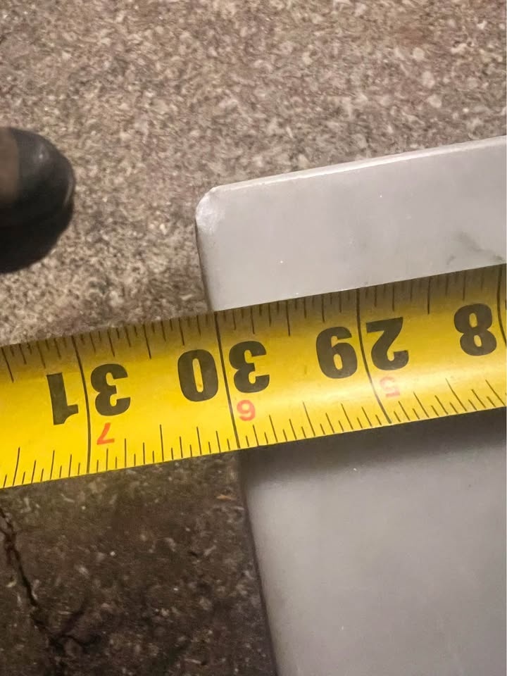 Granite countertop 6ft x 30in - photo 4