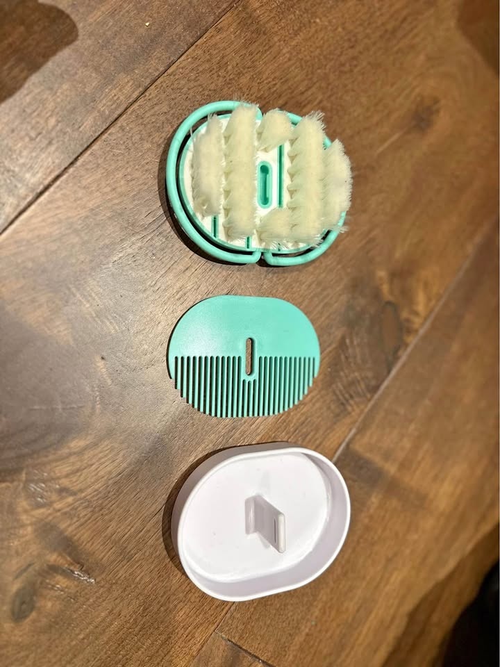 Frida baby hair brush