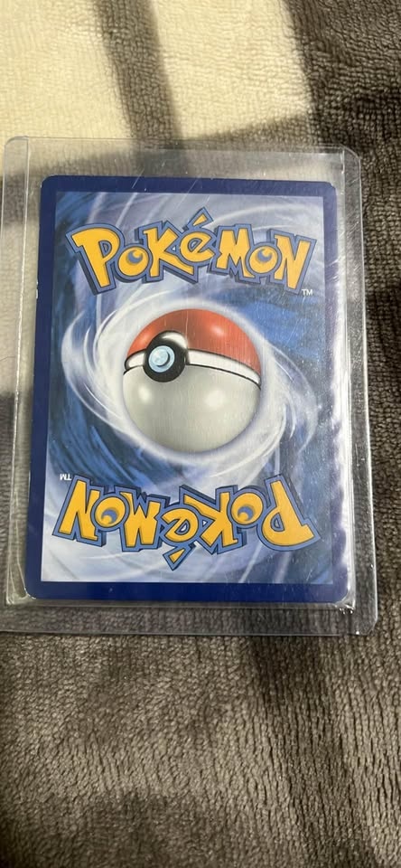 Garchomp V - 145/196 - Ultra Rare - Near Mint/Mint - photo 2