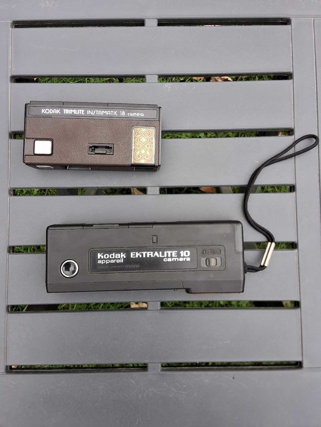Two Vintage Kodak Cameras - photo 3