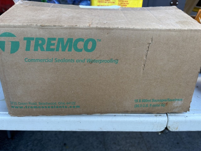 Tremco Dymonic FC Sealant
