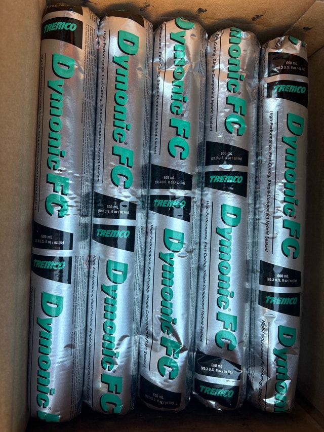 Tremco Dymonic FC Sealant - photo 2