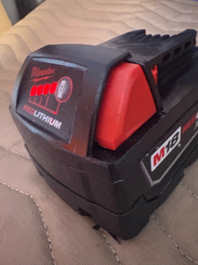 Milwaukee M18 Battery - photo 3
