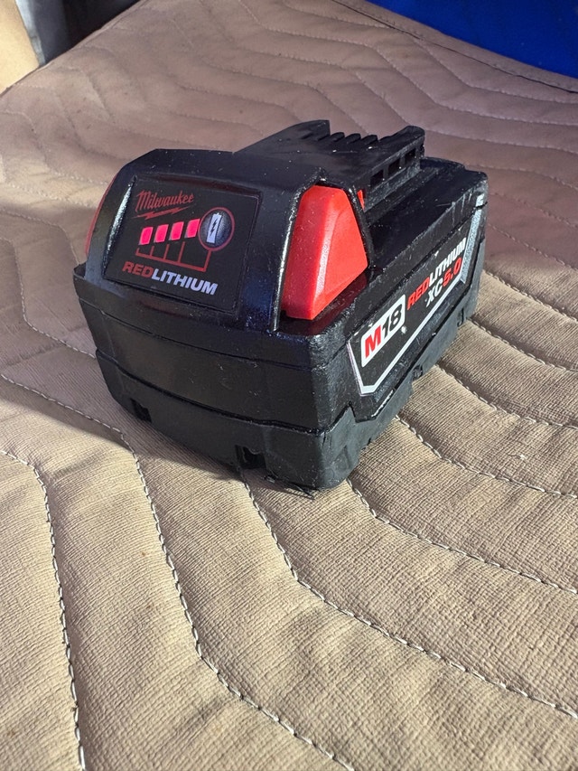 Milwaukee M18 Battery - photo 4