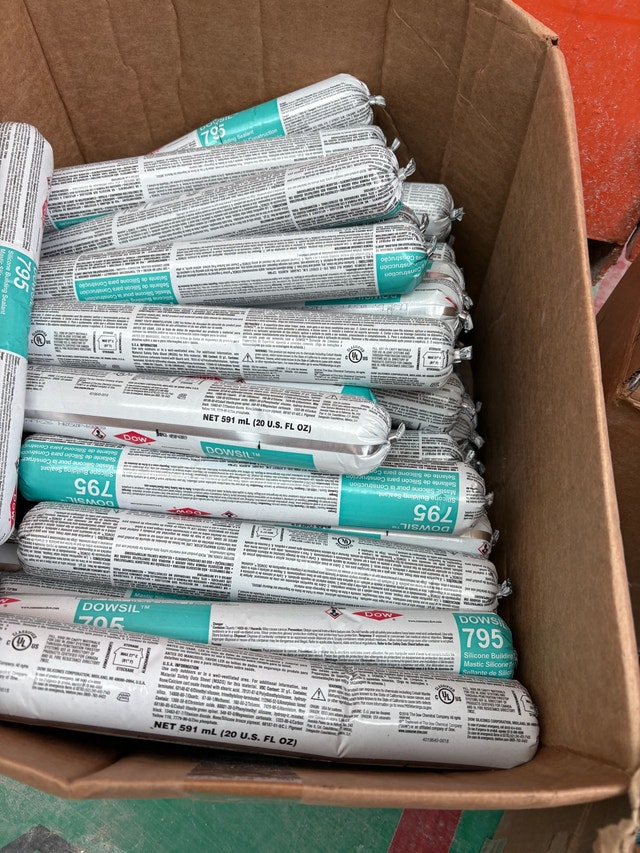 Dowsil 795 Sealant - photo 3
