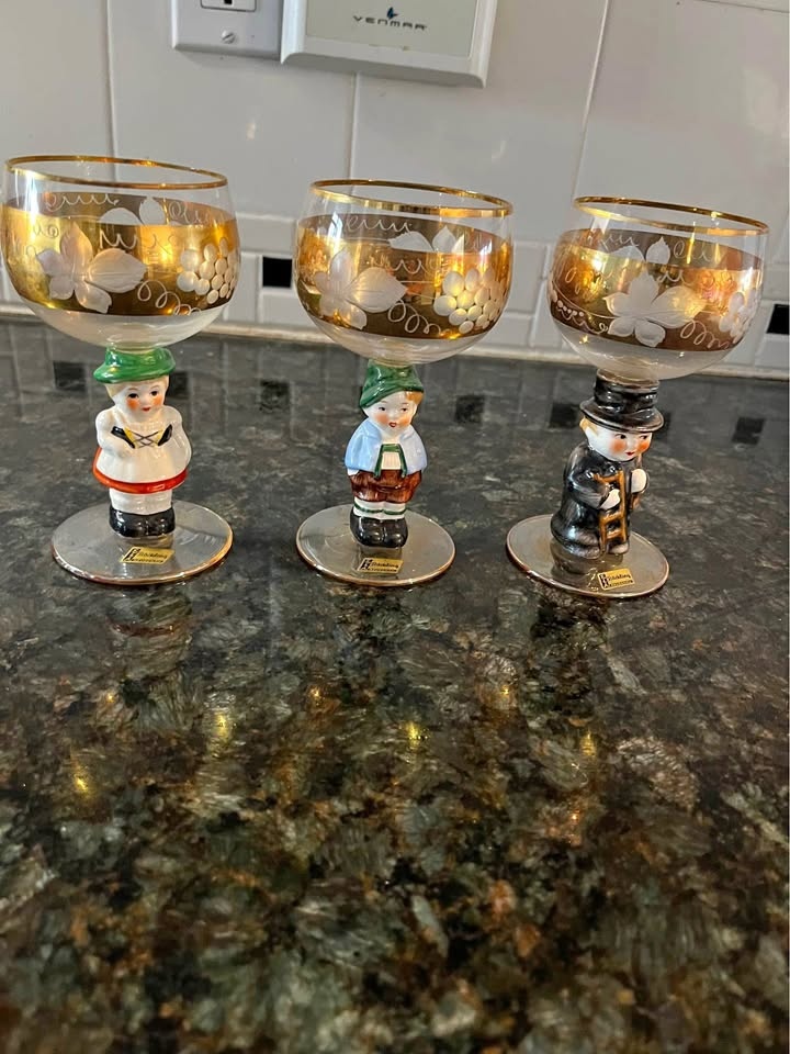 Vintage set of 6 German Hummel Wine glasses