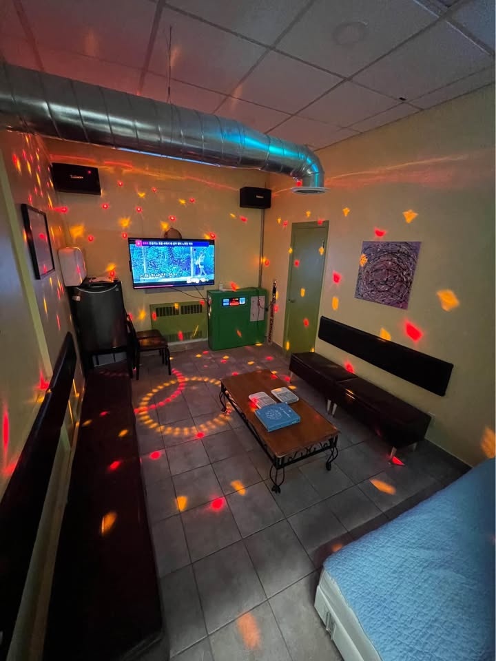 Private karaoke room for Small Party Or Gathering - photo 3