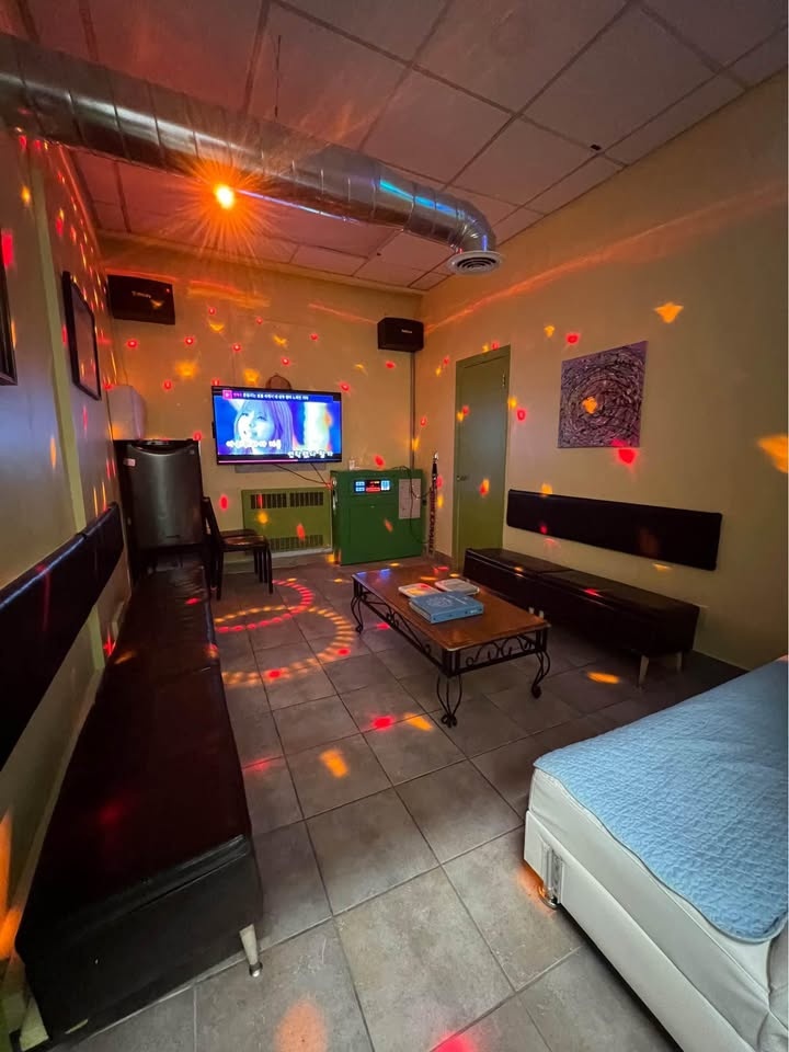 Private karaoke room for Small Party Or Gathering - photo 5