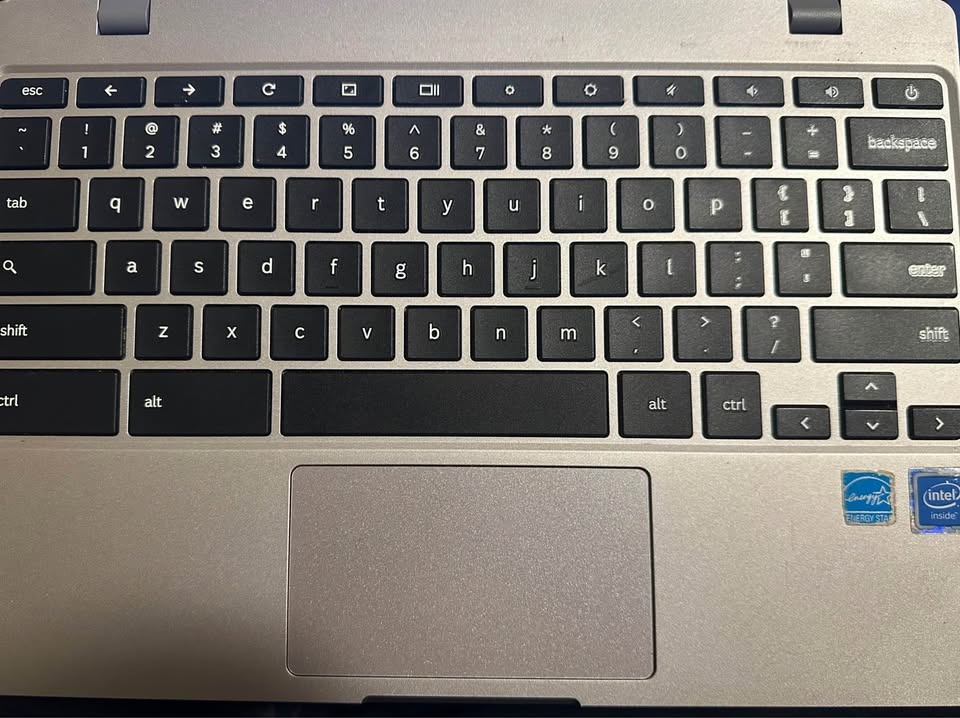 Samsung Chromebook 4 - photo 2