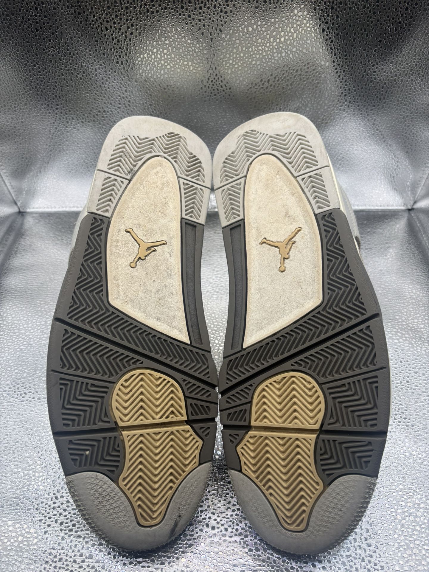 Air Jordan 4 Photon Dust - photo 3
