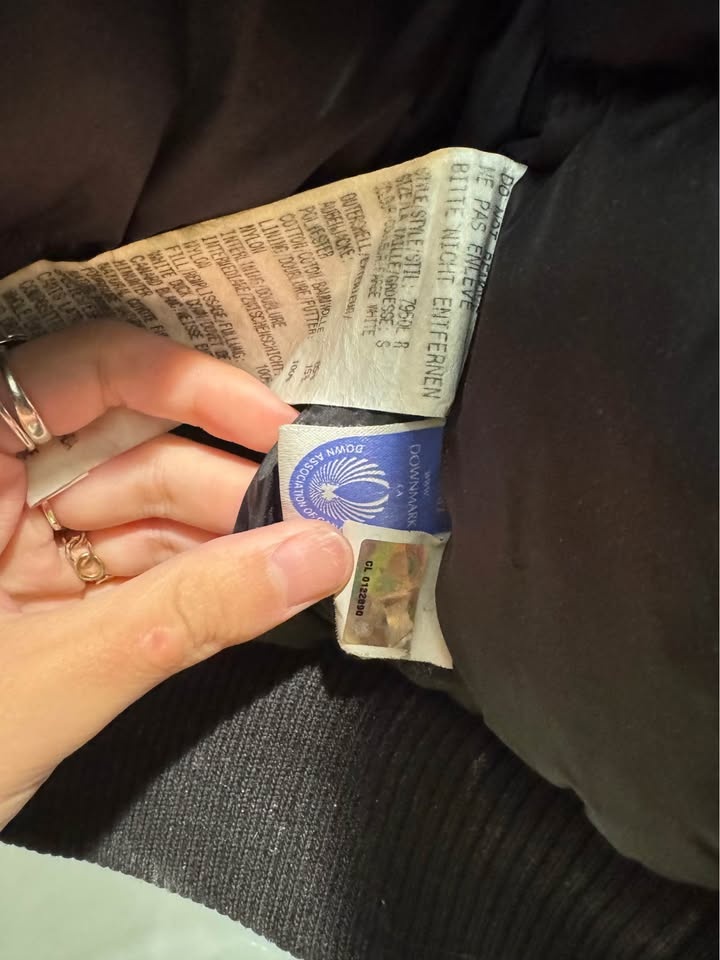 White Canada Goose Chilliwack Bomber Jacket - photo 3