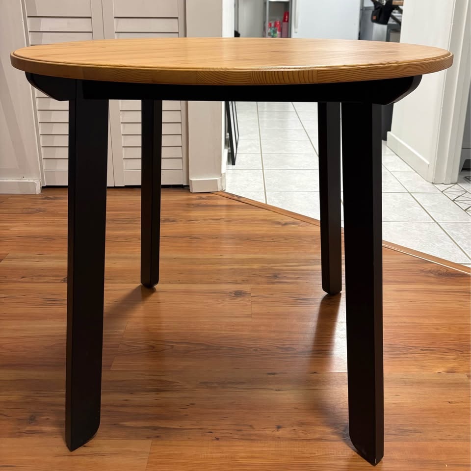Round Solid Wood Table, 85cm/33.5 in - photo 2
