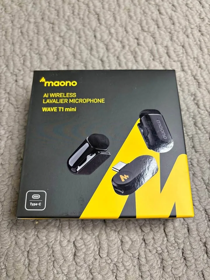 MAONO Wireless Lavalier Microphone for Phone (Brand New)