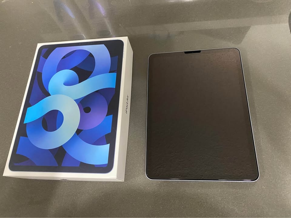 iPad Air 4th Gen - photo 2