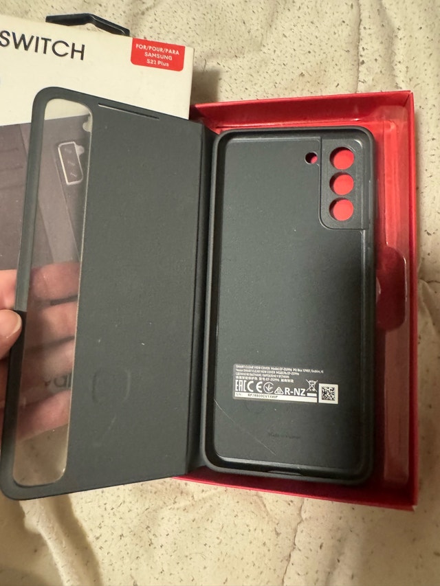 Switch Samsung S21 Plus Wallet Case - photo 3