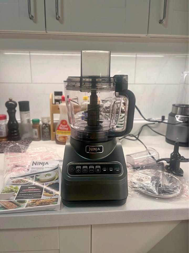 Ninja Professional Food Processor with AutoIQ