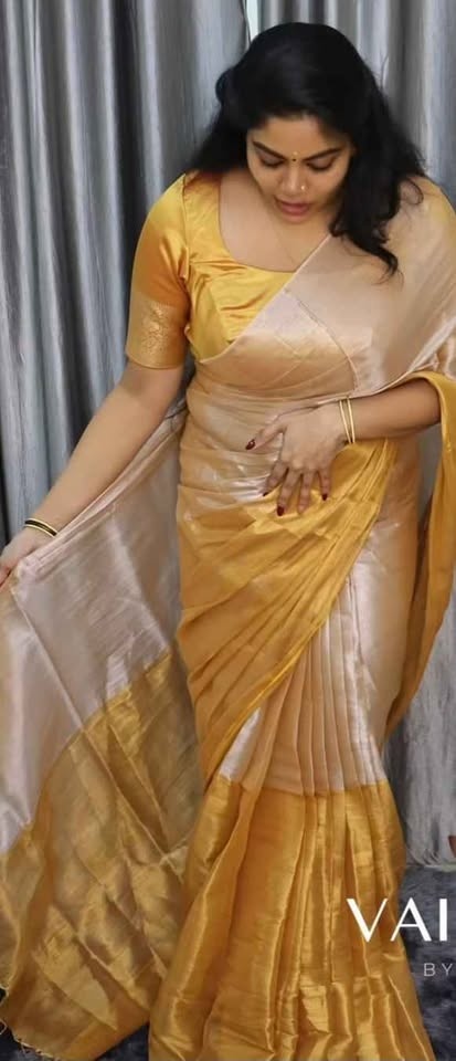 Dual Shade Pure Soft Tissue Saree - photo 2