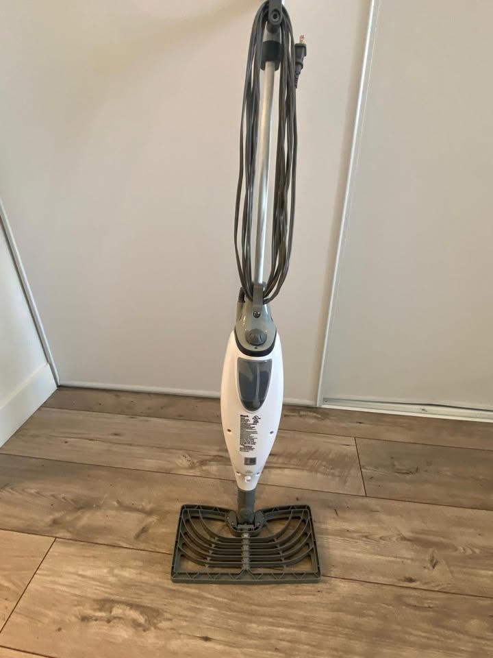 Shark Pro Steam Pocket Mop - Powerful Steam Cleaning - photo 5