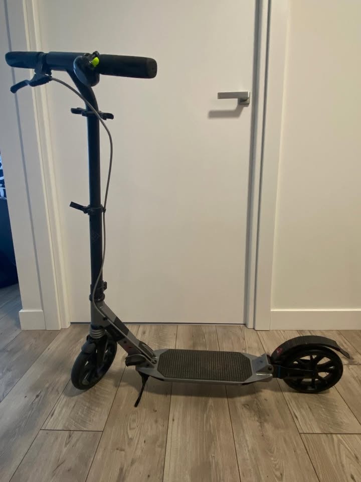 Oxelo Folding Scooter – Lightweight & Easy to Store - photo 2