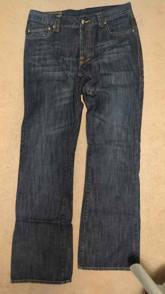 Rock & Republic jeans - WILL LOWER PRICE IF YOU ASK - photo 2