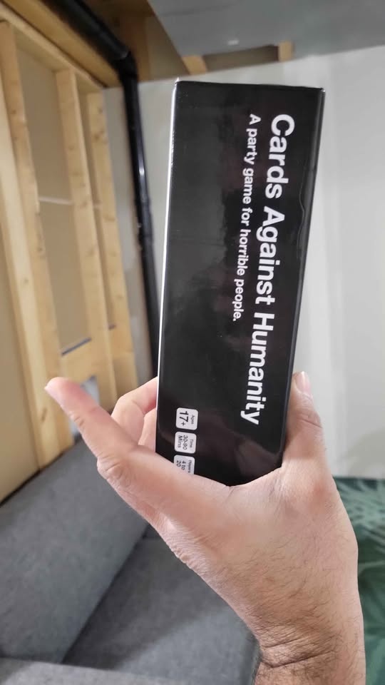 Cards Against Humanity: Canadian Edition - photo 2
