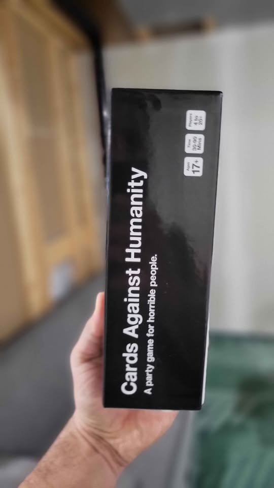 Cards Against Humanity: Canadian Edition - photo 3