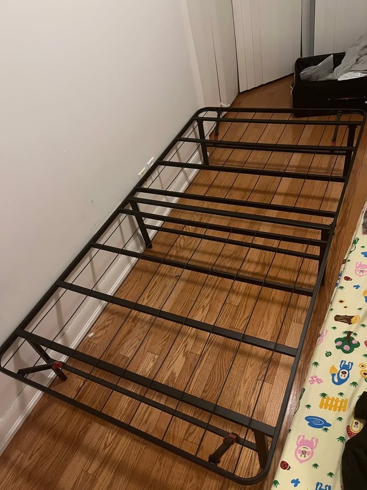 Foldable Metal Platform Bed Frame - Twin Size Steel Support 🧡 - photo 5