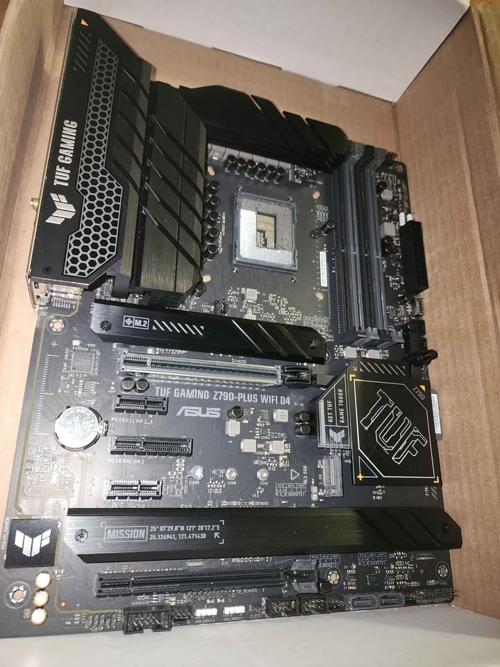 Asus Tuf z790 wifi D4 (ddr4) BENT PINS - photo 2