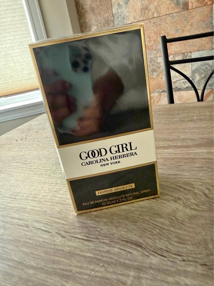 Good Girl Carolina Herrera women’s perfume