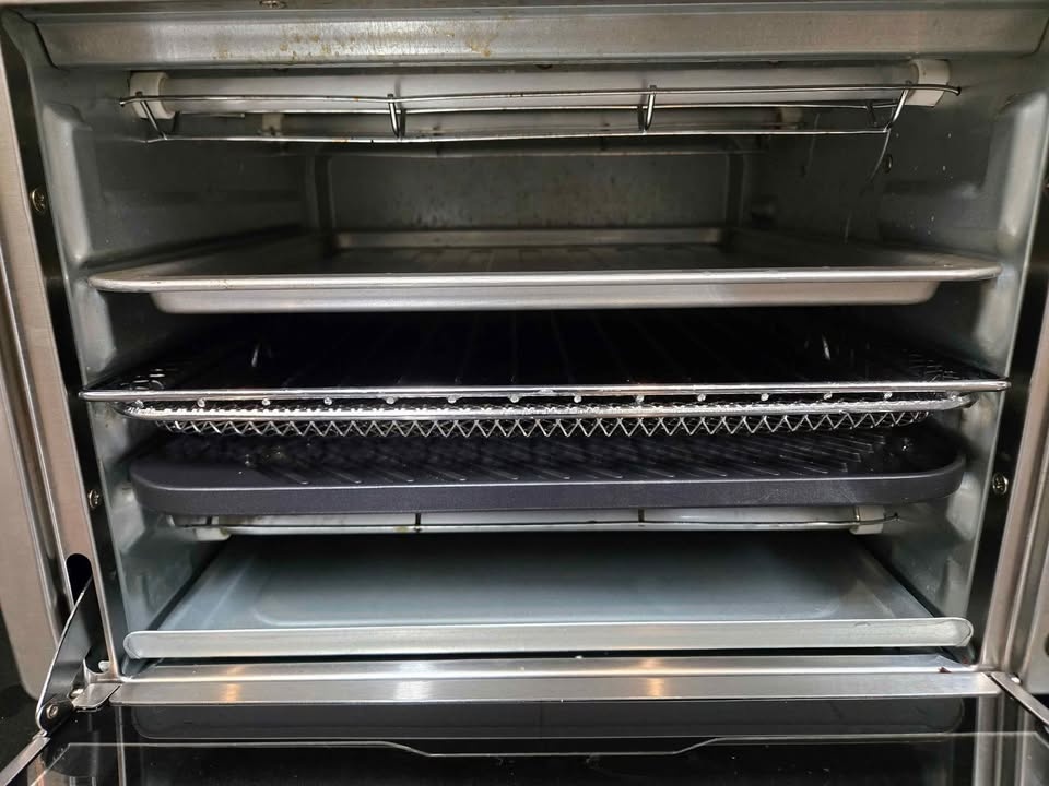 Air fryer oven and grill - photo 2