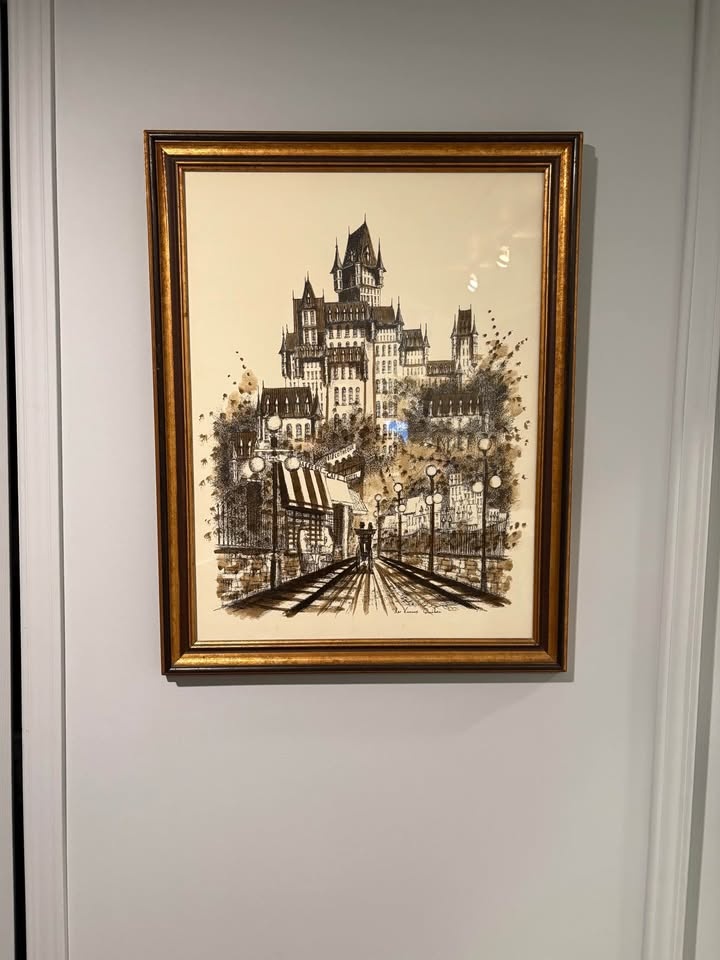 Vintage Framed artwork of Château Frontenac - photo 2