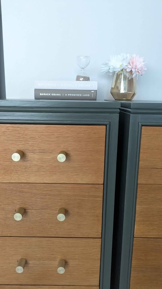Pair of oversized nightstands - photo 5