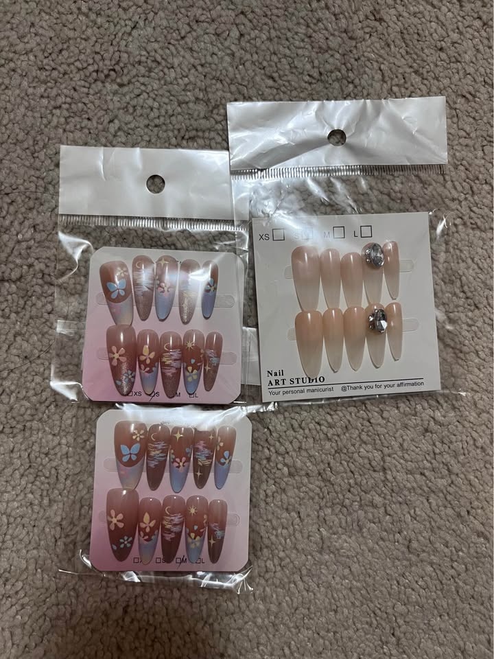 Brand new press on nail $5/each - photo 3