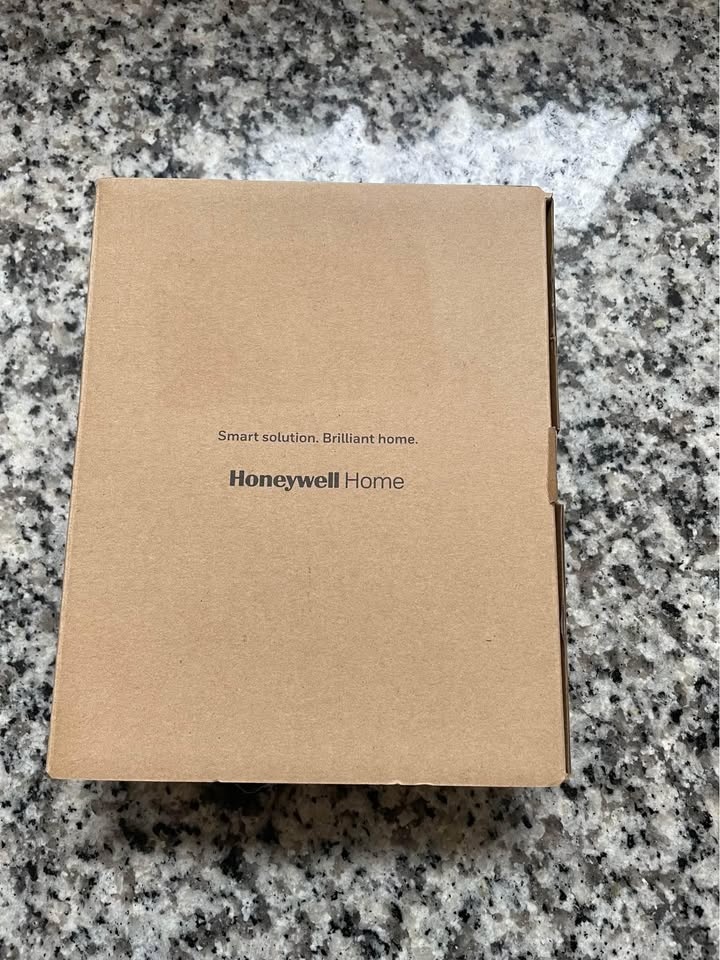 Honeywell RVL4305A1014 home thermostat - photo 2