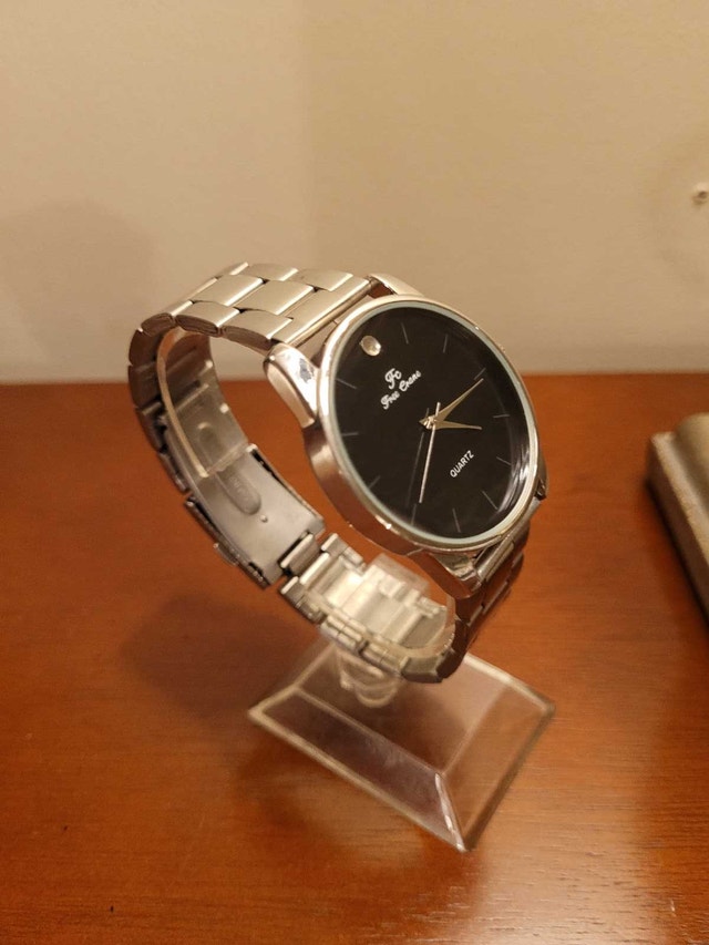 Brand New Fc Free Crane Silver and Black Quartz Men's Watch - photo 3