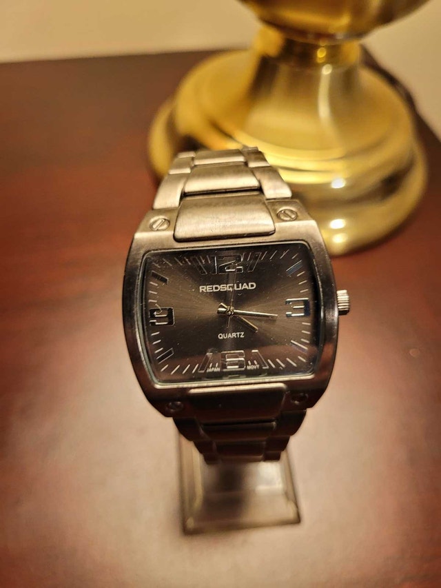 Rare Grey RedSquad Rectangular Quartz Men's Watch