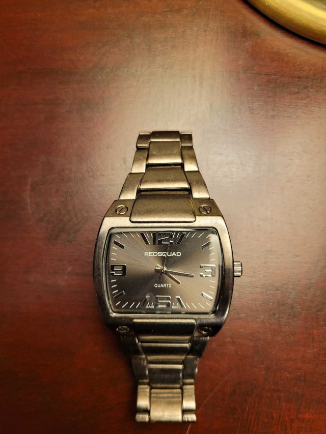 Rare Grey RedSquad Rectangular Quartz Men's Watch - photo 5