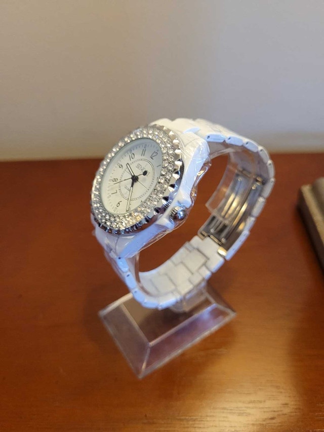 Women's White Sinobi Fashion Watch with Diamond Bezel - photo 2
