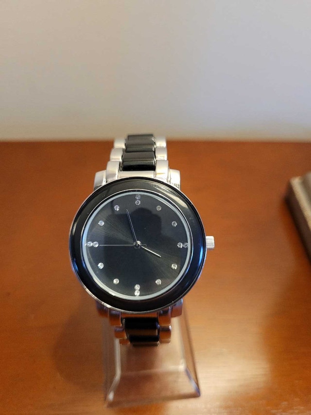 Brand New Unbranded Stylish Silver and Black Women's Watch
