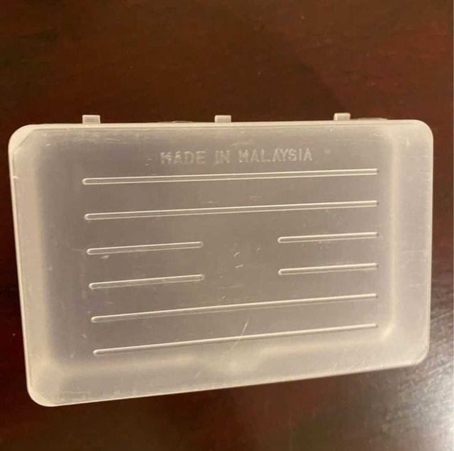New Clear Hard Plastic Soap Container - photo 3