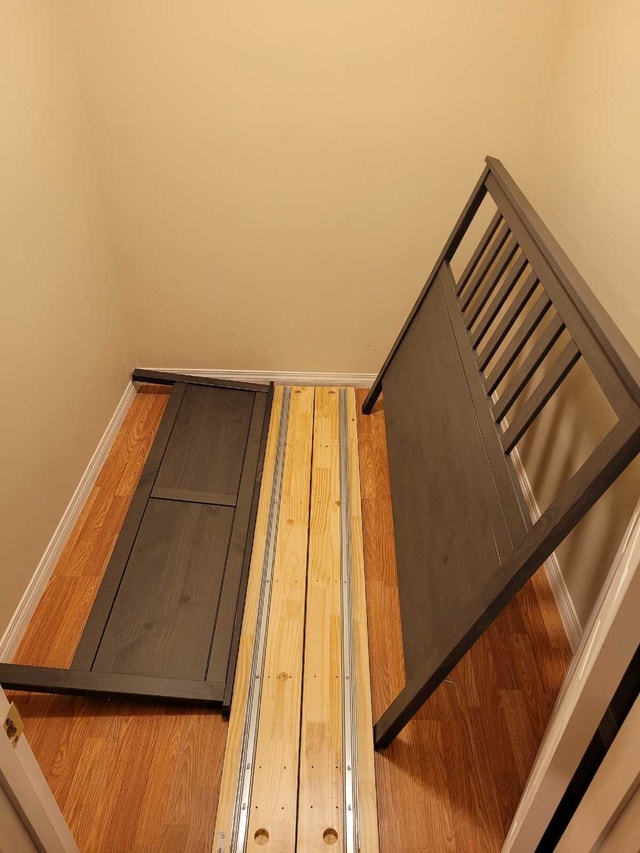 IKEA Hemnes Dark Gray King Size Bed Frame - photo 2