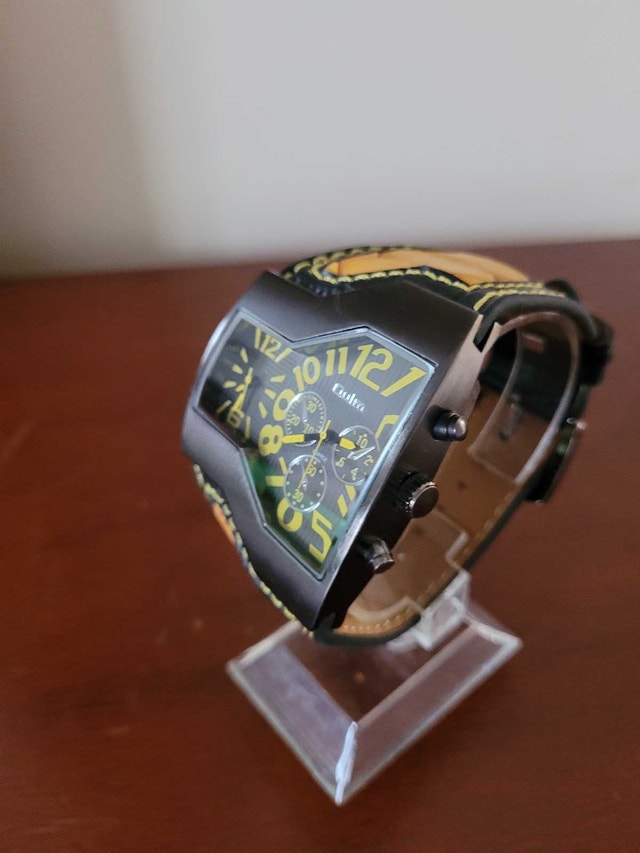 Brand New Oulm Black and Yellow Dual Time Men's Watch - photo 2