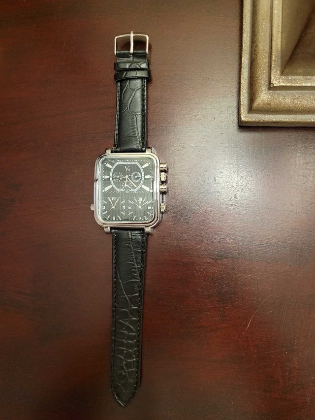 New V6 Silver Case Square Triple Dial Men's Watch - photo 5